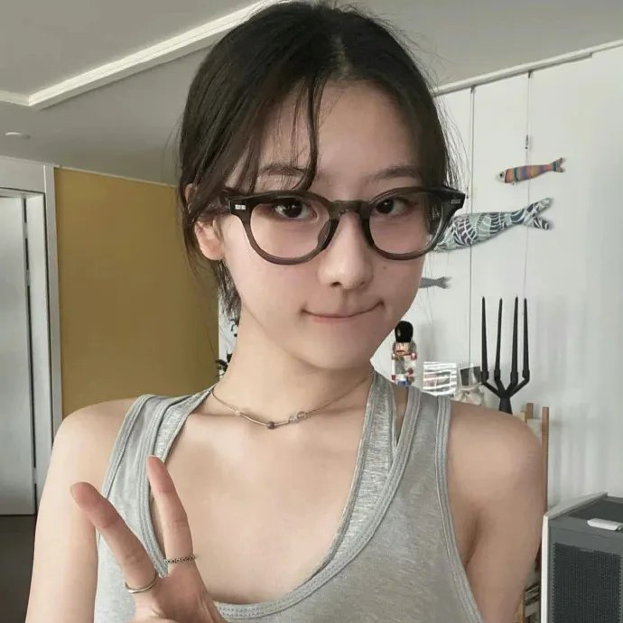 雷电交加的小路